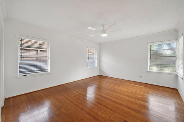 4807 Creekbend Drive, Houston, TX 77035