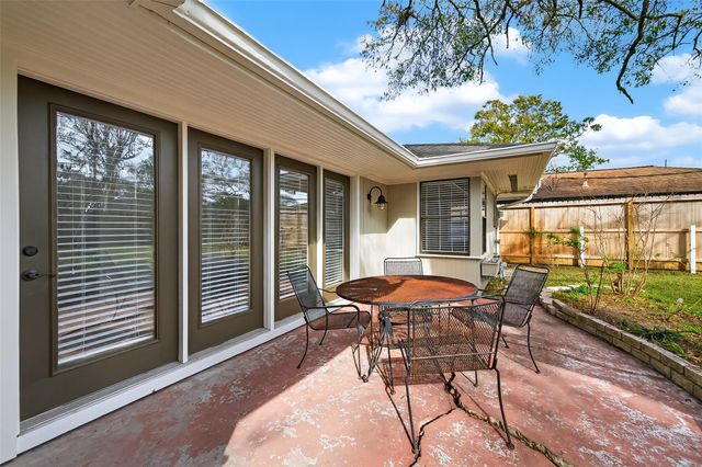 4807 Creekbend Drive, Houston, TX 77035