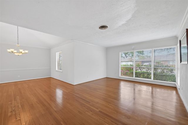 4807 Creekbend Drive, Houston, TX 77035