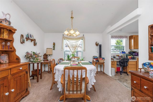 523 N 7th Avenue, Sequim, WA 98382