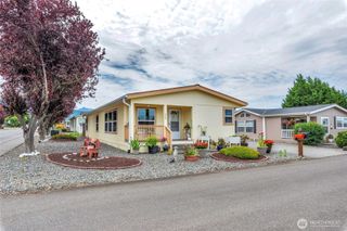 523 N 7th Avenue, Sequim, WA 98382