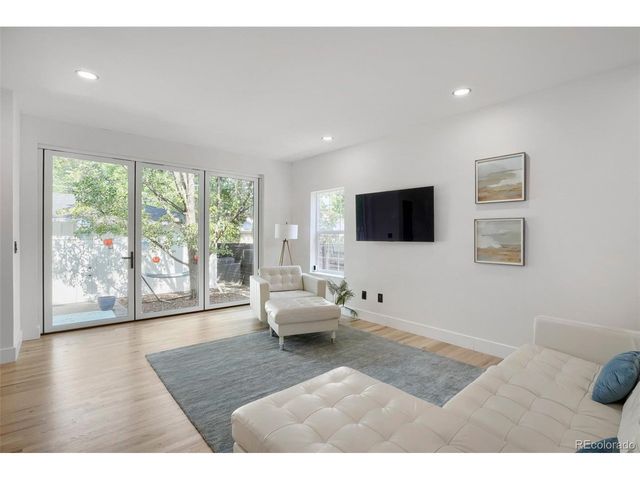 2071 S Grant St, Denver, CO 80210
