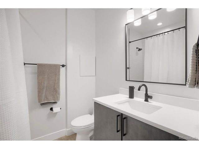 2071 S Grant St, Denver, CO 80210