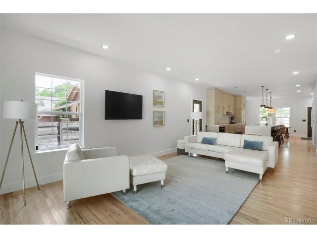 2071 S Grant St, Denver, CO 80210