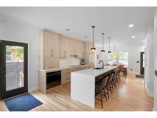 2071 S Grant St, Denver, CO 80210