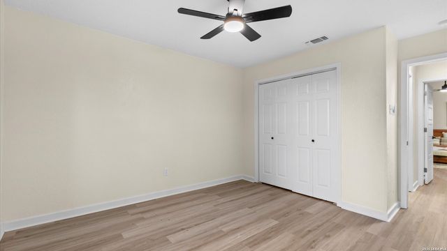 300 Ridge Crest, Seguin, TX 78155