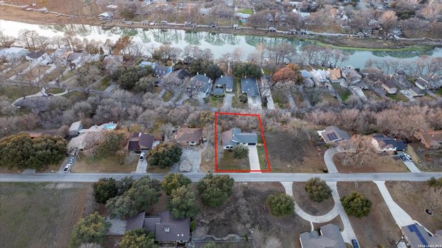 300 Ridge Crest, Seguin, TX 78155