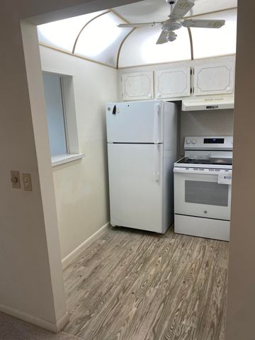 K Fanshaw 429, Boca Raton, FL 33434