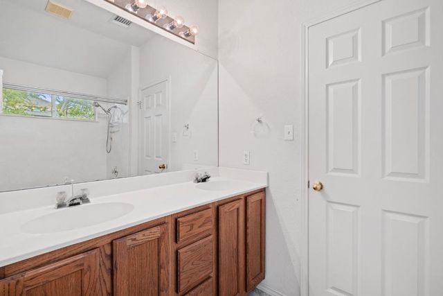 1401 Thibodeaux DR, Round Rock, TX 78664