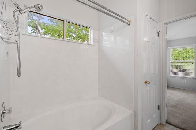 1401 Thibodeaux DR, Round Rock, TX 78664