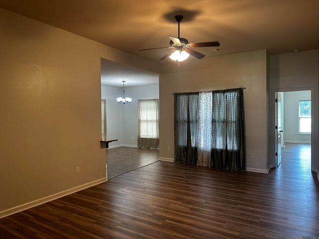 15359 Mossystone Dr, Prairieville, LA 70769