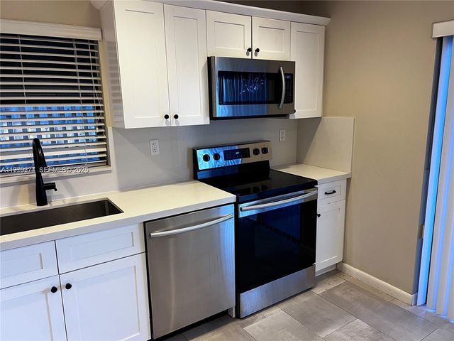 6917 SW 127th Ct 6917, Miami, FL 33183