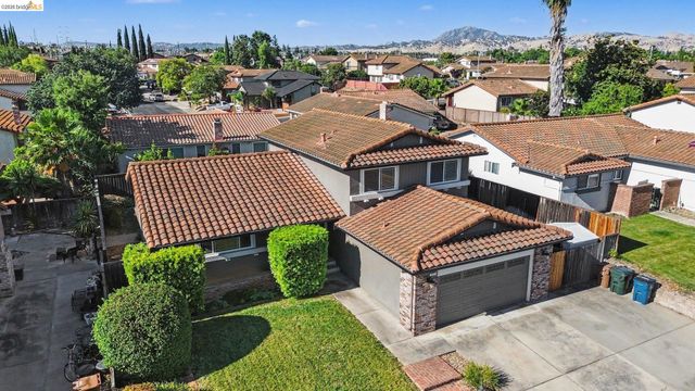 1627 Geyser Cir, Antioch, CA 94509