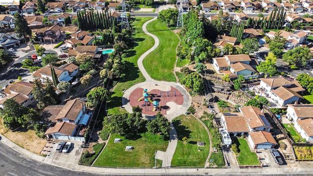 1627 Geyser Cir, Antioch, CA 94509