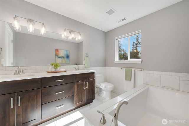 2257 W Rosecrans, Port Townsend, WA 98368