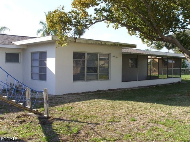 217 Jayview AVE, Lehigh Acres, FL 33936