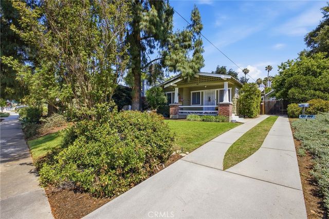 547 E Woodbury Road, Altadena, CA 91001