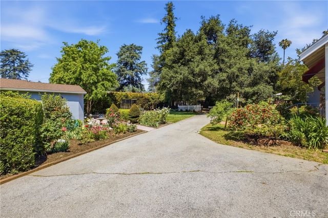 547 E Woodbury Road, Altadena, CA 91001