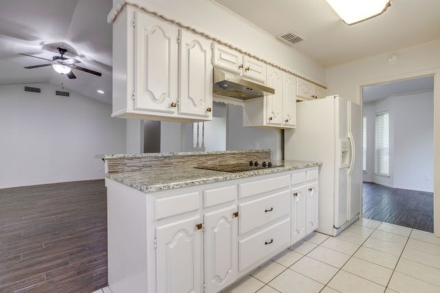 802 Shady Creek Drive, Cleburne, TX 76033