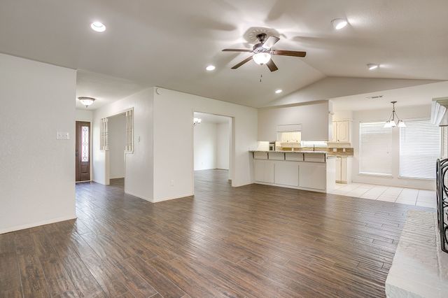 802 Shady Creek Drive, Cleburne, TX 76033