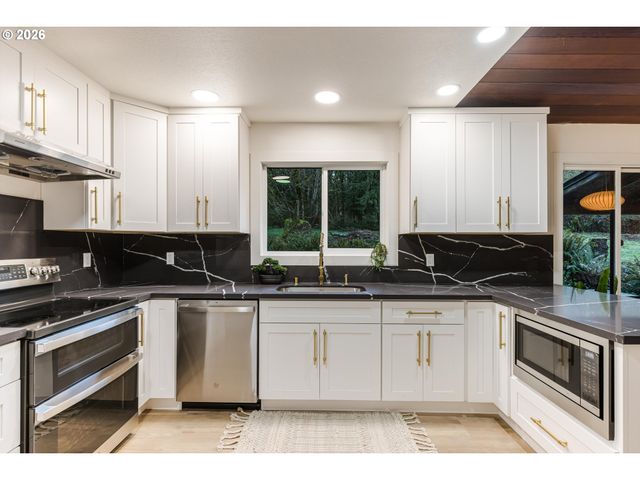 21912 Ne 68TH St, Vancouver, WA 98682