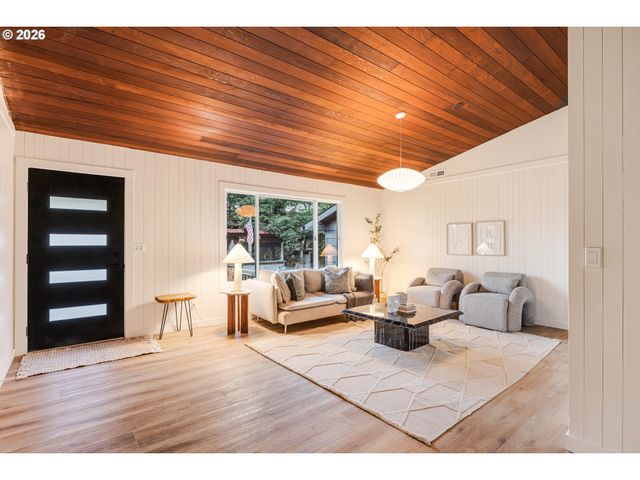 21912 Ne 68TH St, Vancouver, WA 98682