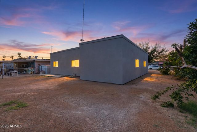 2709 E PHELPS Road, Phoenix, AZ 85032