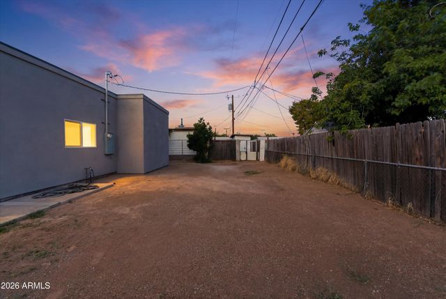 2709 E PHELPS Road, Phoenix, AZ 85032