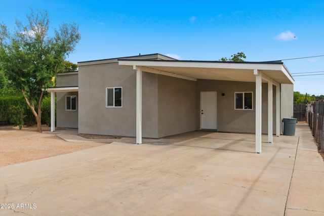 2709 E PHELPS Road, Phoenix, AZ 85032