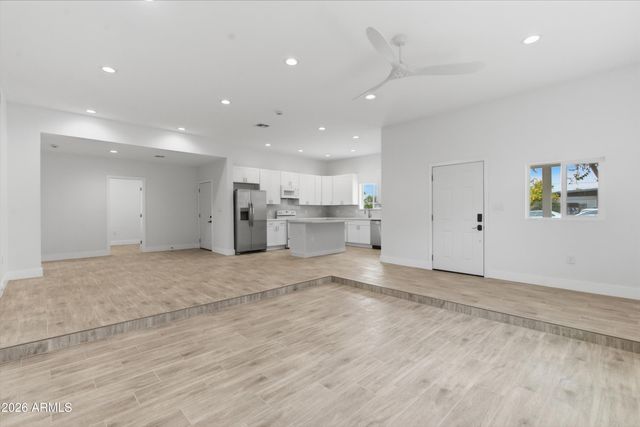 2709 E PHELPS Road, Phoenix, AZ 85032