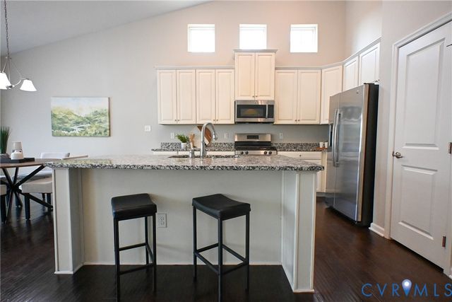 2753 Kimball Ln, New Kent, VA 23141