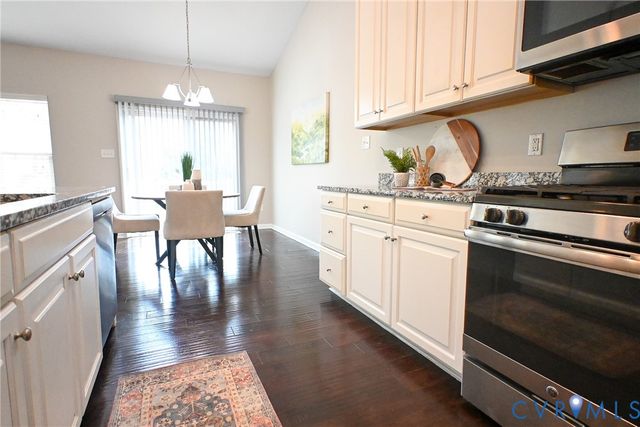 2753 Kimball Ln, New Kent, VA 23141