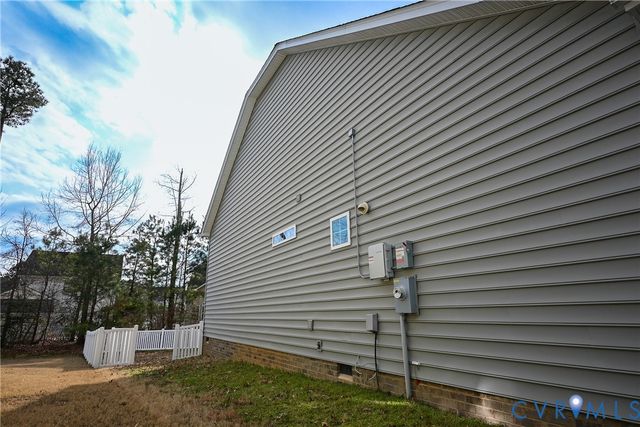2753 Kimball Ln, New Kent, VA 23141