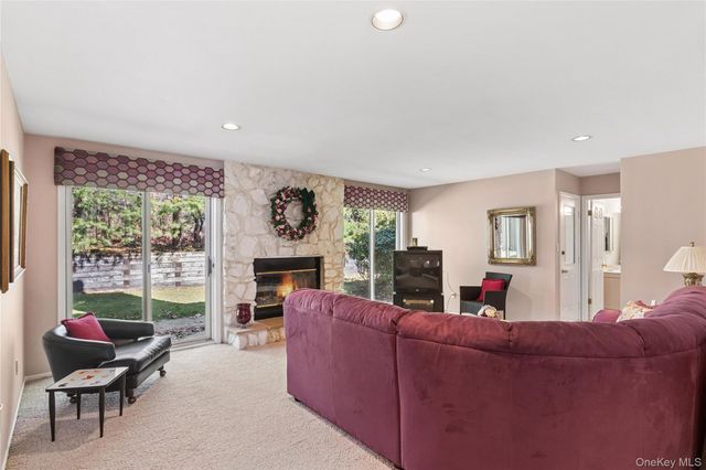 12 Stone Gate Court, Smithtown, NY 11787