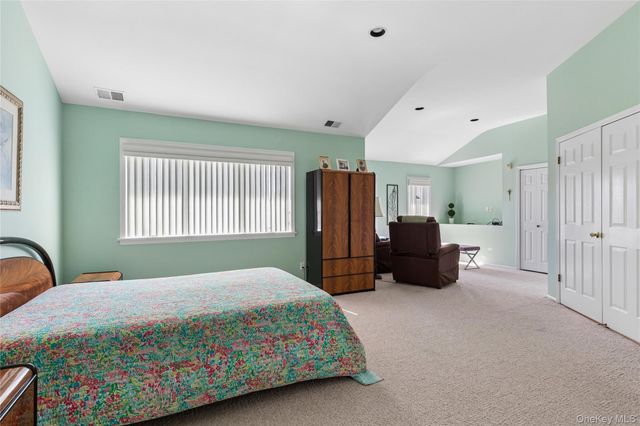 12 Stone Gate Court, Smithtown, NY 11787