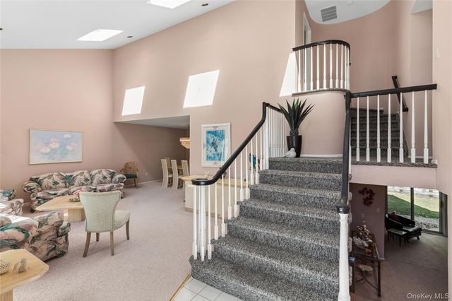 12 Stone Gate Court, Smithtown, NY 11787