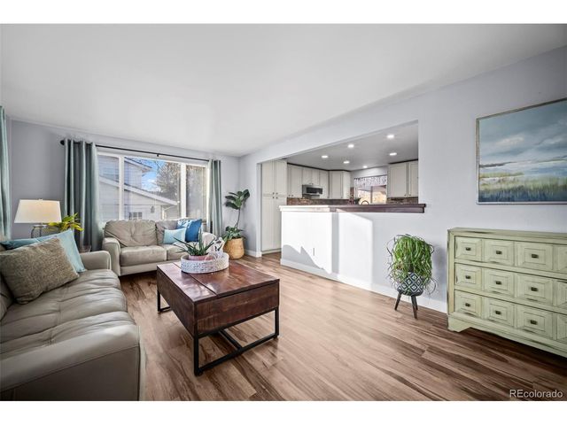 7097 Parfet St, Arvada, CO 80004