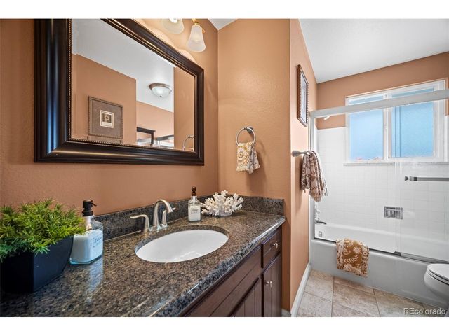 7097 Parfet St, Arvada, CO 80004