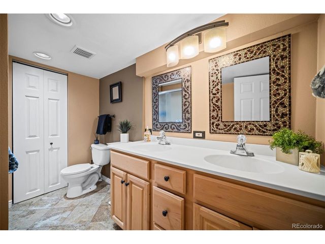 7097 Parfet St, Arvada, CO 80004