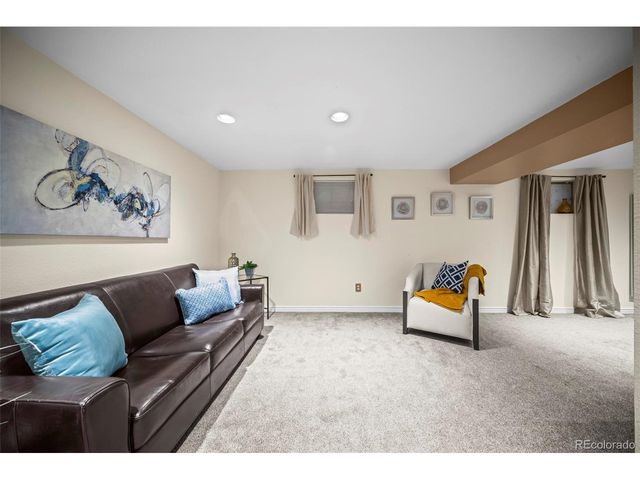 7097 Parfet St, Arvada, CO 80004