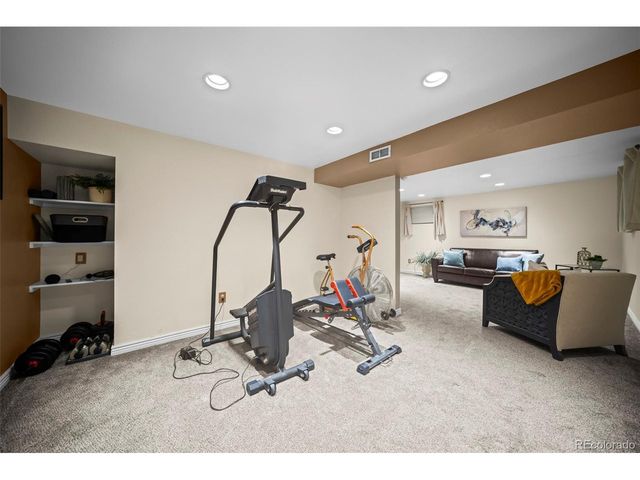 7097 Parfet St, Arvada, CO 80004