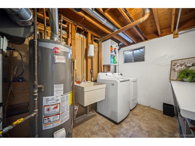 7097 Parfet St, Arvada, CO 80004