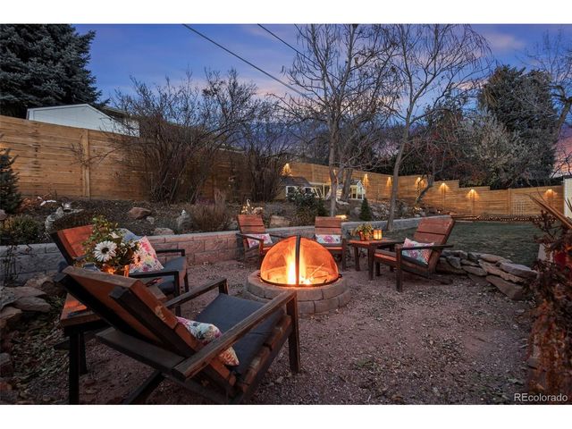 7097 Parfet St, Arvada, CO 80004