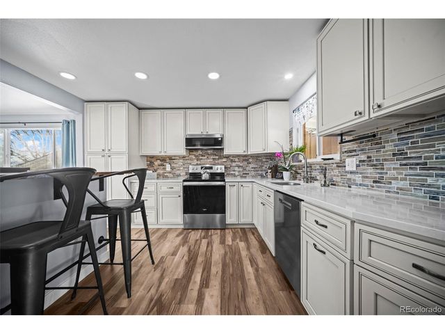 7097 Parfet St, Arvada, CO 80004