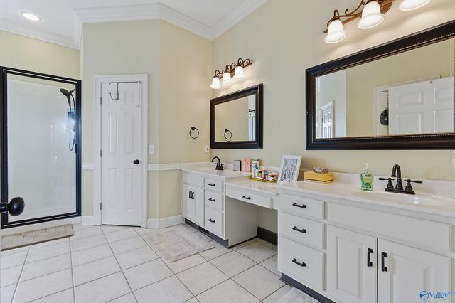 3000 Davenport Drive SE, Owens Cross Roads, AL 35763