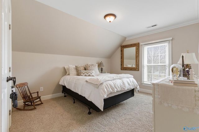 3000 Davenport Drive SE, Owens Cross Roads, AL 35763