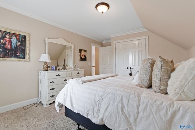 3000 Davenport Drive SE, Owens Cross Roads, AL 35763