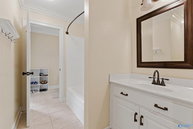 3000 Davenport Drive SE, Owens Cross Roads, AL 35763