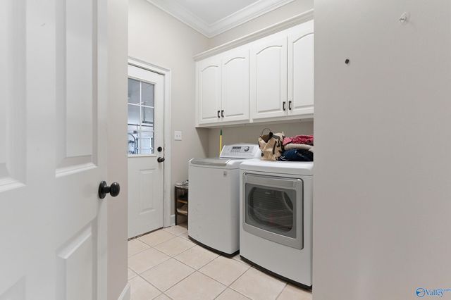 3000 Davenport Drive SE, Owens Cross Roads, AL 35763