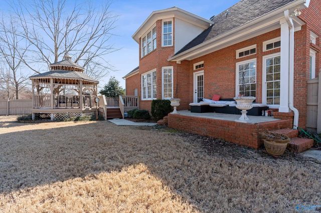 3000 Davenport Drive SE, Owens Cross Roads, AL 35763